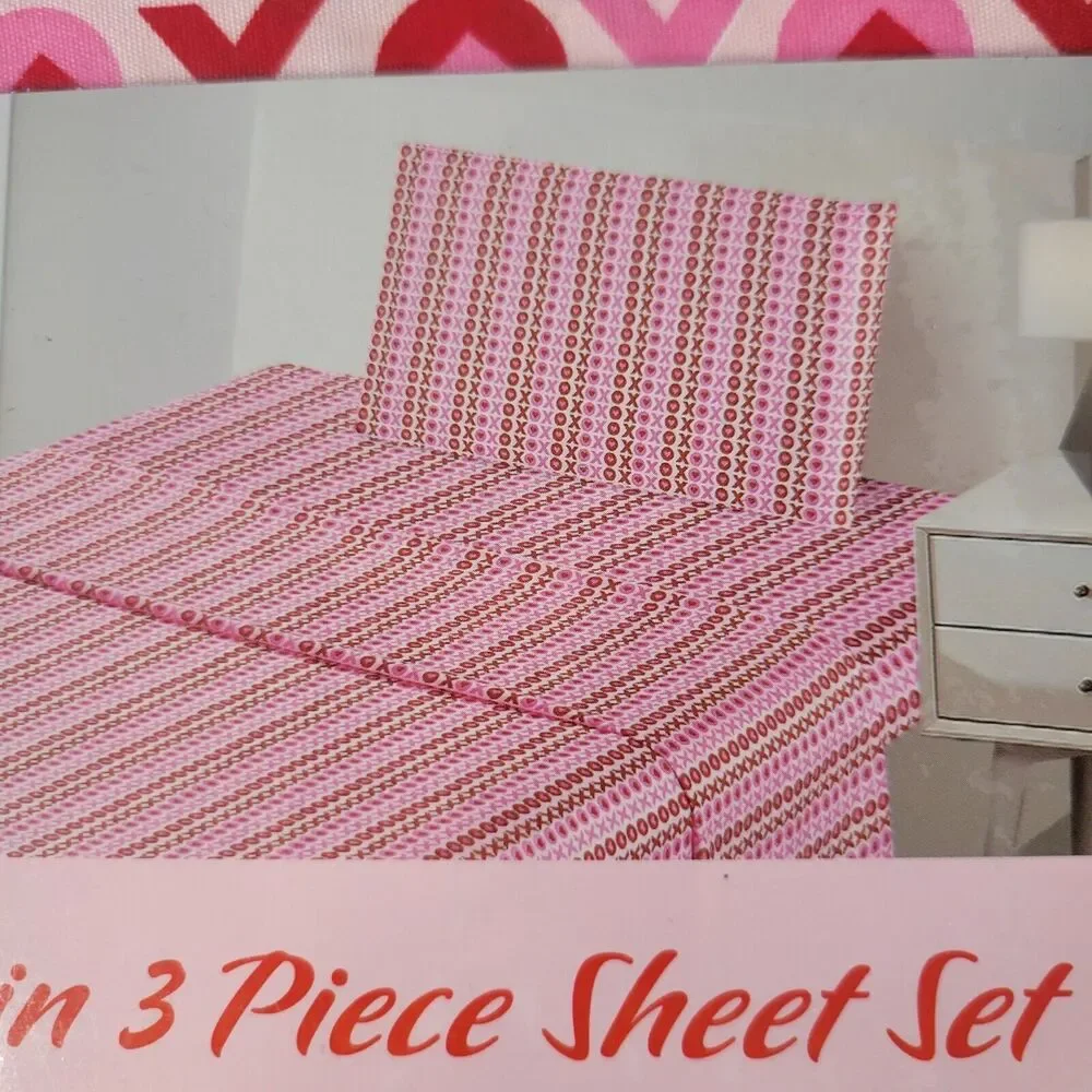 Valentines Day Red Pink XOXO KISS Love 3 piece TWIN Sheets Set Girls Teen Hearts